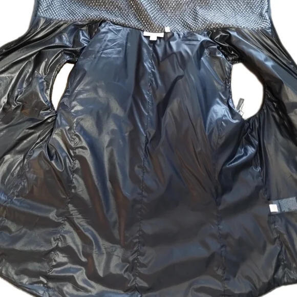 Chico's Zenergy Foil Quilt Puffer Vest Black - Picture 5 of 10